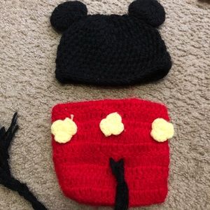 BOGO Mickey knitted 💃🏼